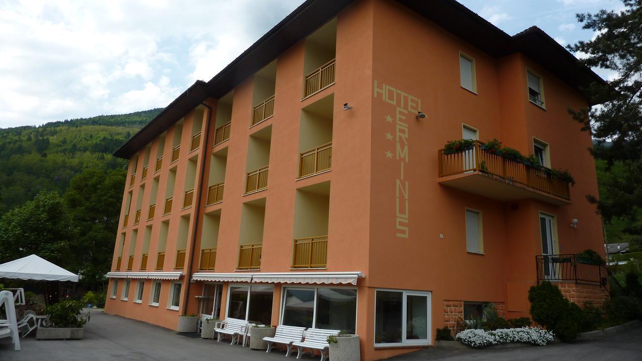 Hotel Terminus Levico Terme Bagian luar foto